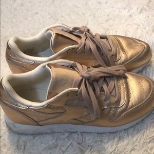 Rebook Rose gold Classic